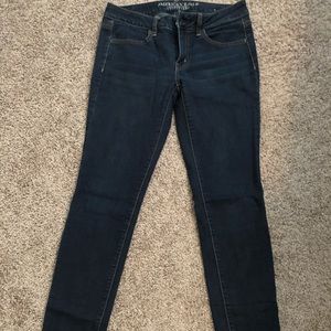 Size 6 American Eagle jeggings dark wash